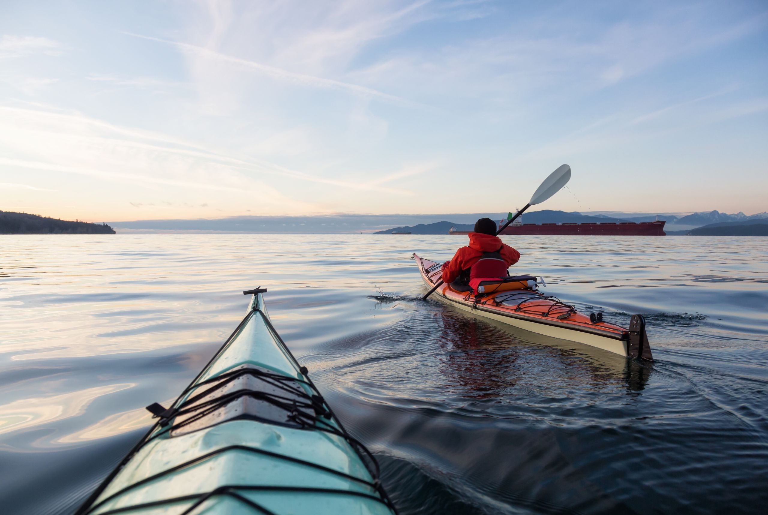 How To Stay Safe While Kayaking in the Winter